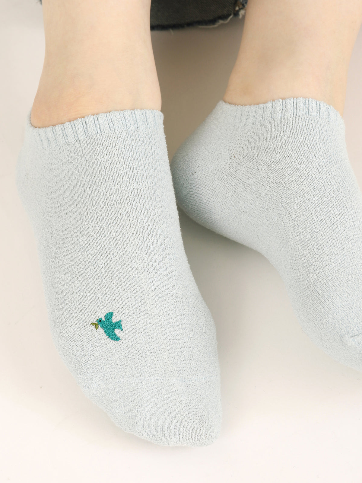 【3足1,485円】ブークレ刺繍スニーカー丈ソックス