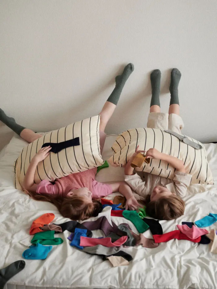 ジュニアサイズ 表糸綿100%で毛玉が出来にくいリブハイクルーソックス/ 22-24cm【刺繍対応】