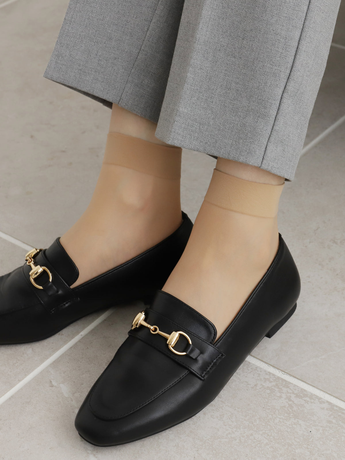 【伝線しにくい】美しい素肌感ショート丈ストッキング