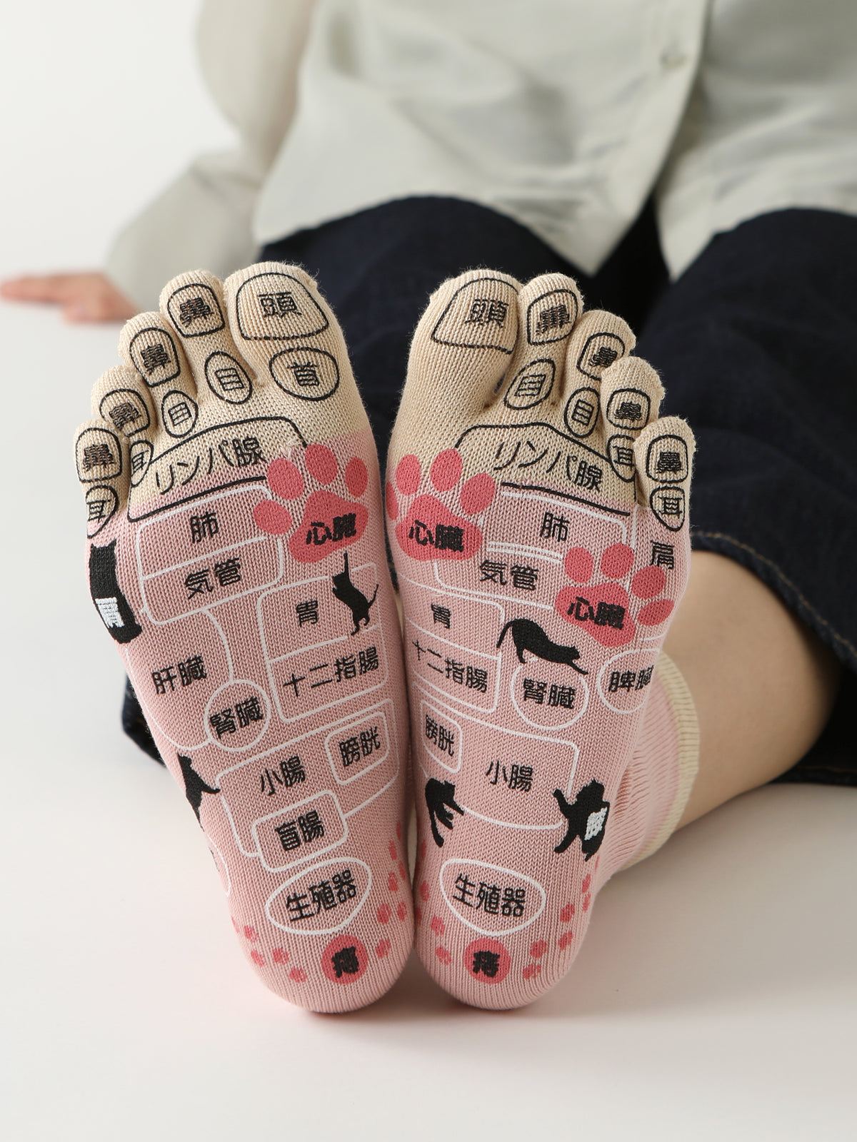 【WEB限定】ネコ ツボ押しプリント五本指ソックスギフトセット 22-24cm