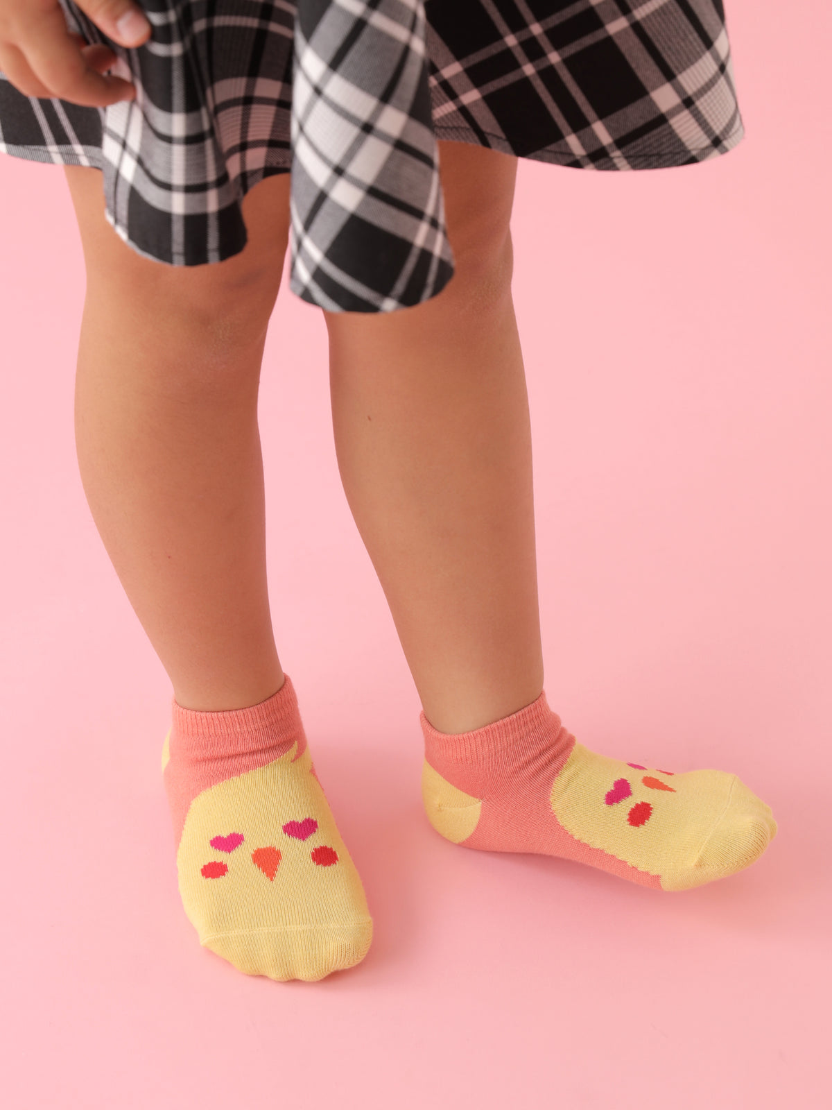【3足1,485円】キッズ バレンタイン限定 動物いろいろスニーカー丈ソックス / 19-21cm - ピーチ+インコ