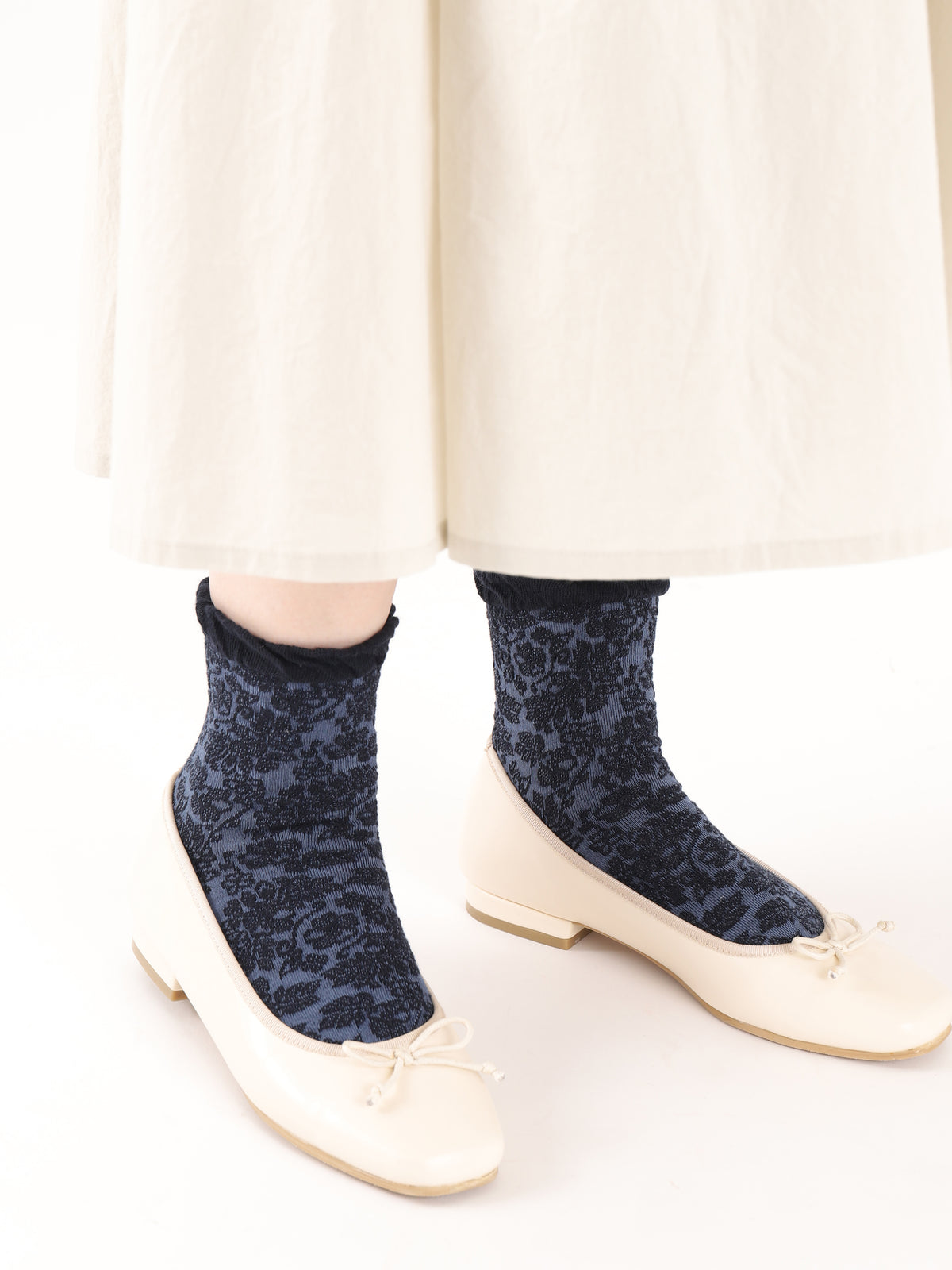 【3足1,485円】フリル総花柄レースショートソックス