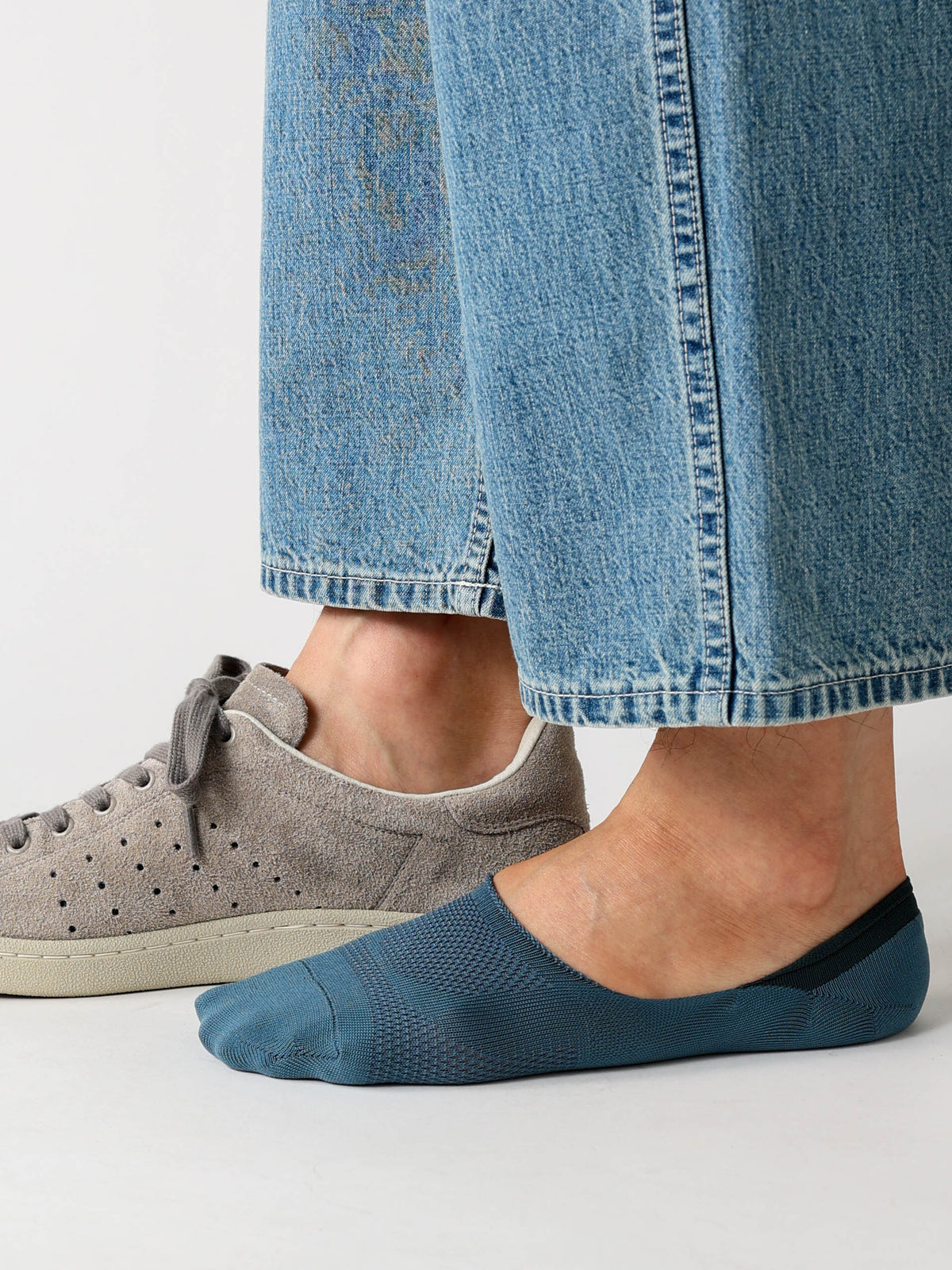 【Tabio MEN】GF/消臭＋COOL MESH 脱げにくいカバーソックス - スモークブルー
