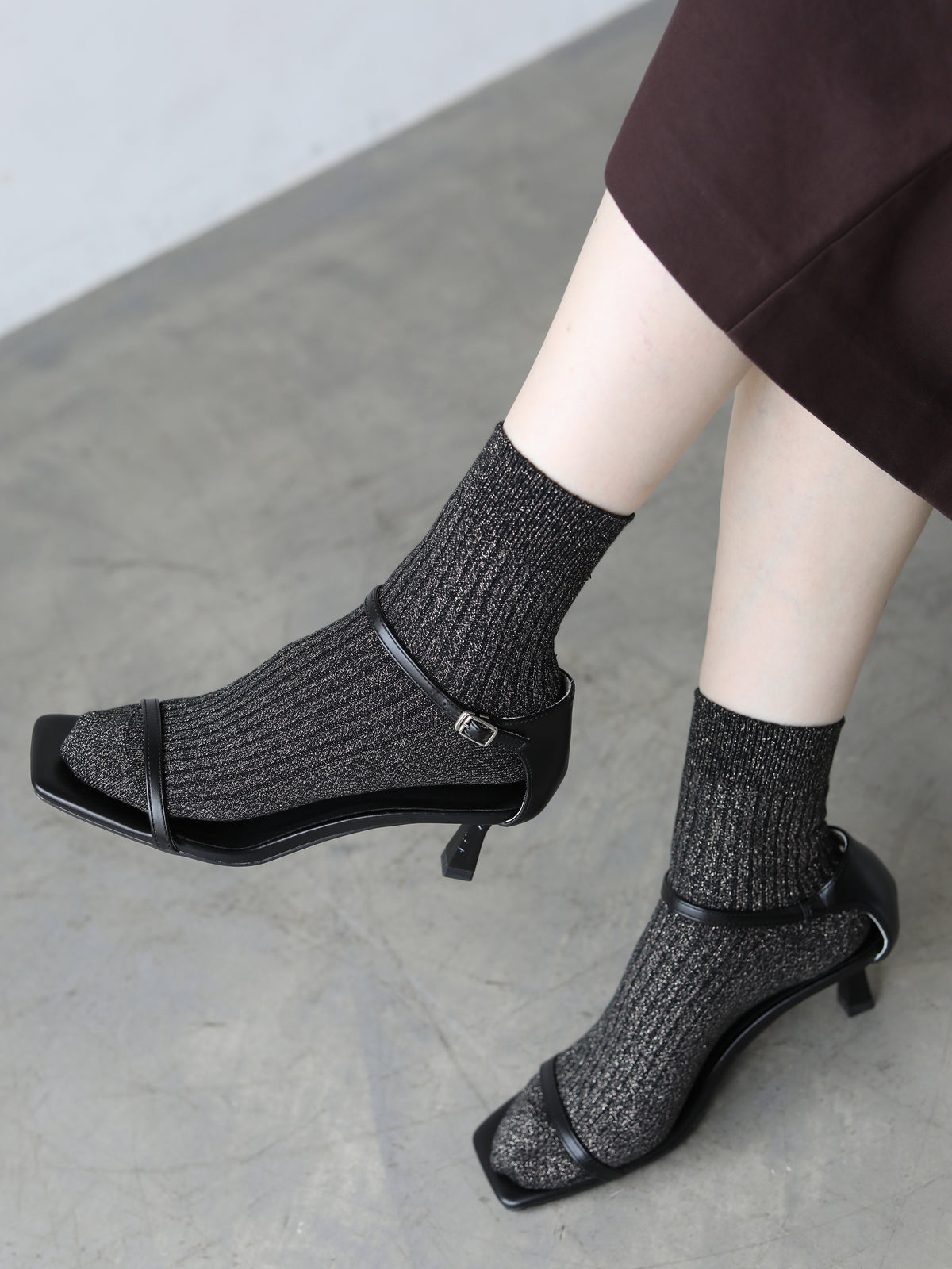 ソリストマナ４×２リブショートソックス - クロ