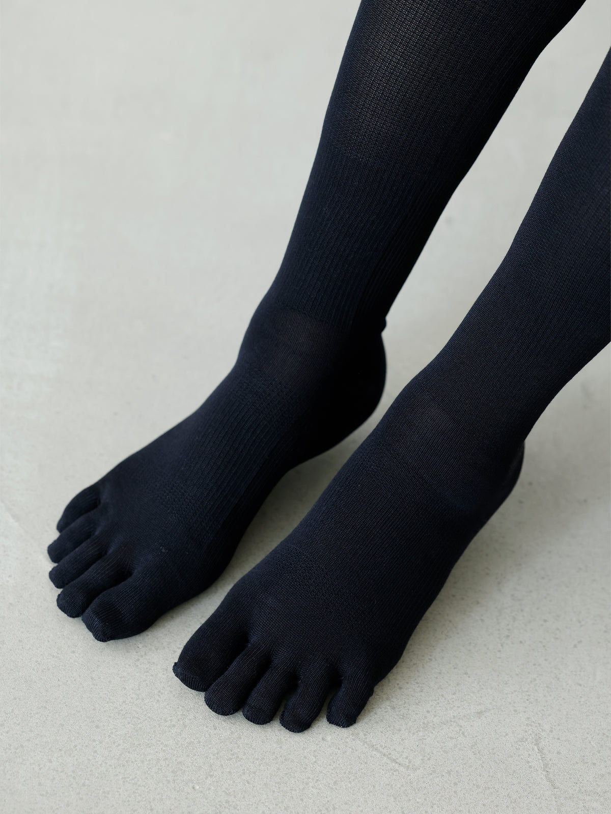 【美脚Labo】さらさら綿混着圧五本指ハイソックス / 22.5～24.5cm
