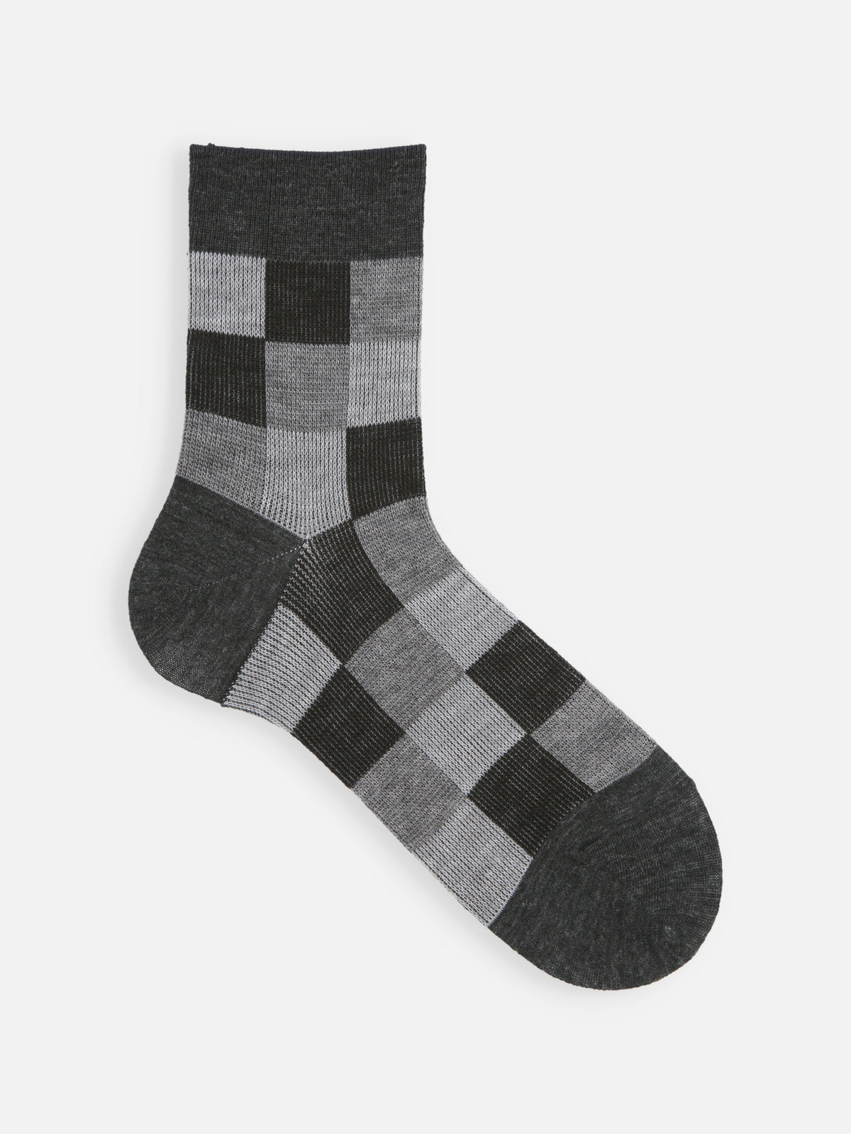 【Tabio MEN】ウール混ブロックジャカードブロックチェックショートソックス - チャコール