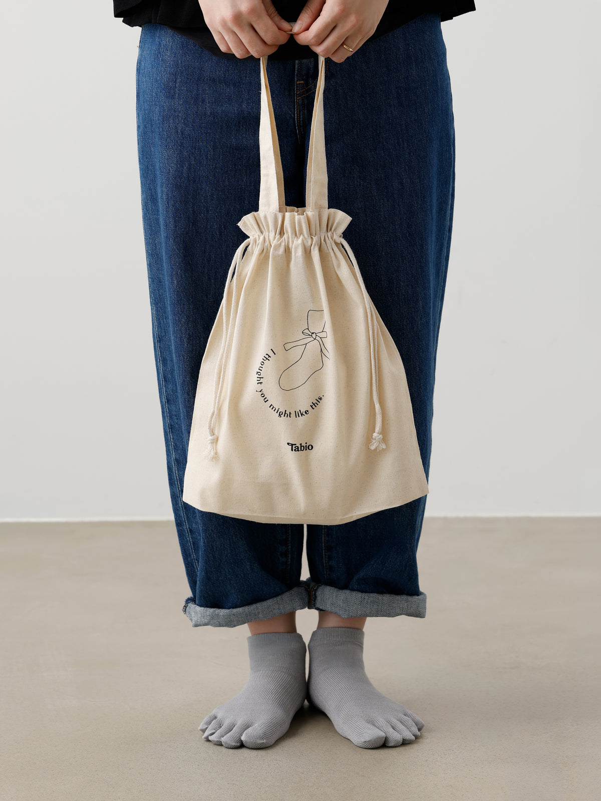 【THREEUP×靴下屋】WEB限定 冷感五本指ソックス・コードレスファンひんやりセット＜グレー＞