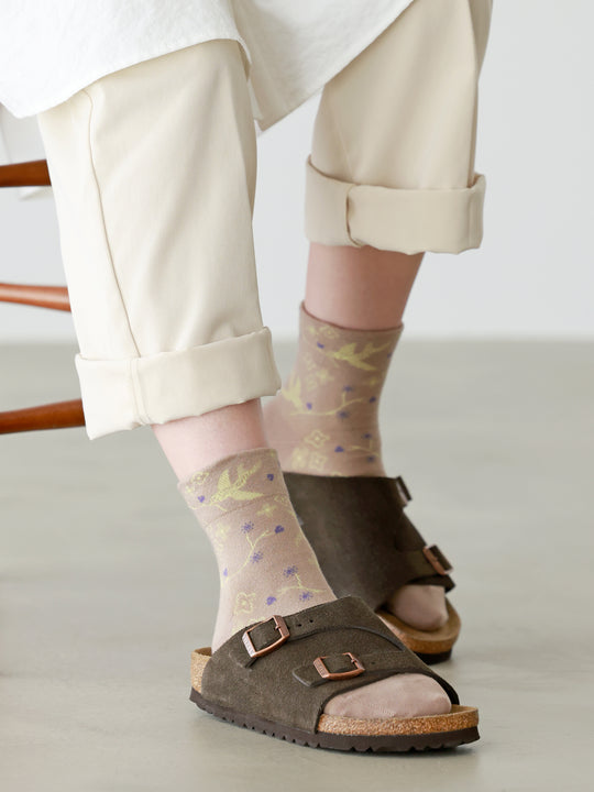 【3足1,485円】ゴム口ゆったりツバメ柄ショートソックス