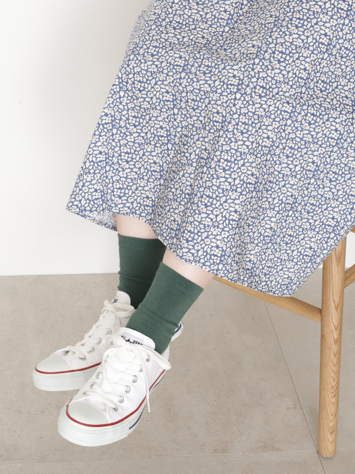 【WEB限定40色】オールシーズン履けるカラフルソックス - マットグリーン