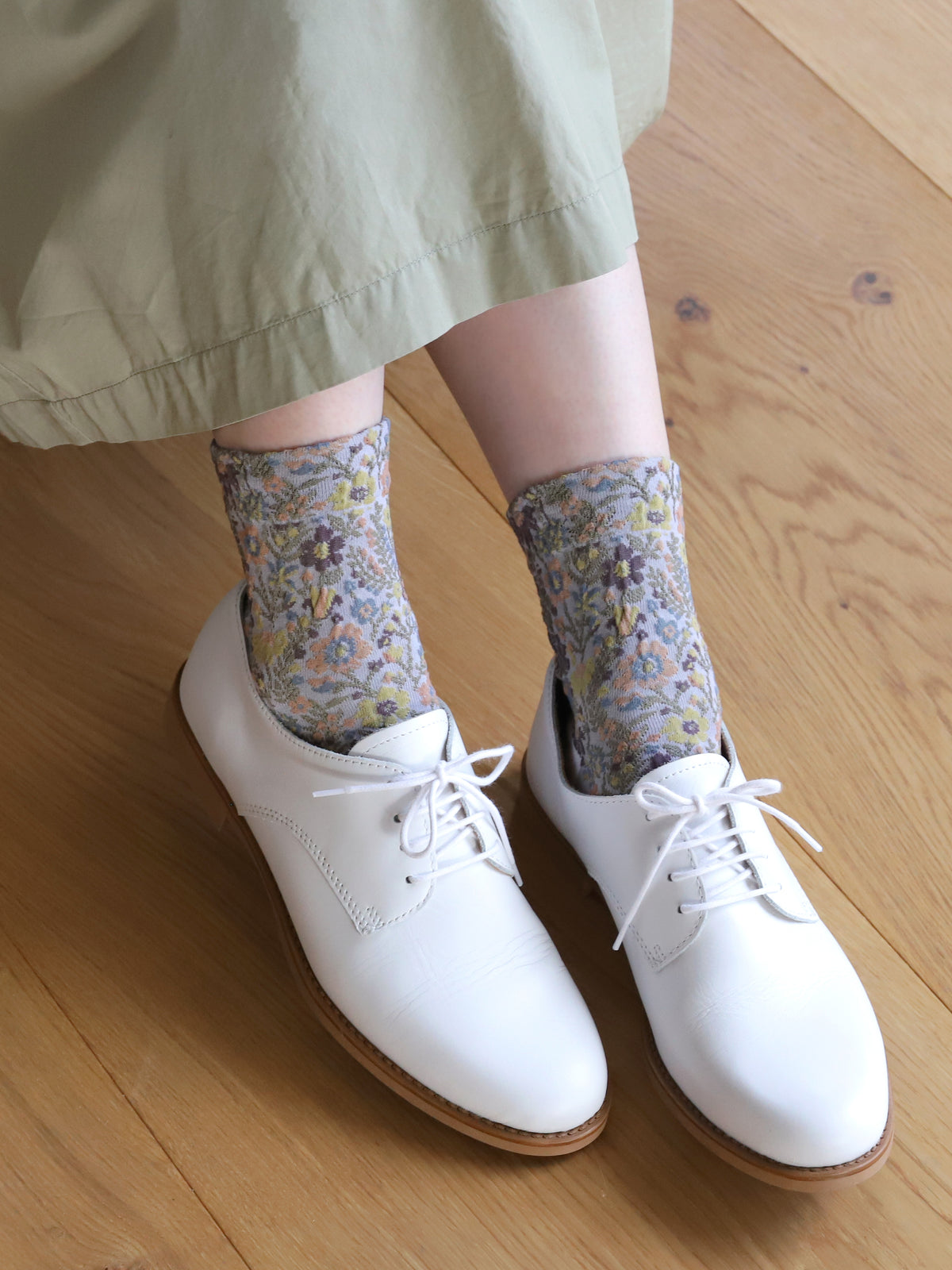 フロートボタニカル総柄ショートソックス - オフホワイト