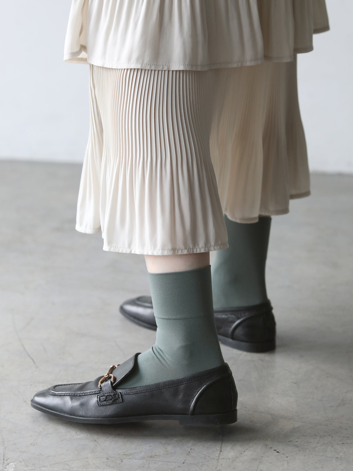 【定番】ソフトナイロン無地ショートソックス - スチールグリーン