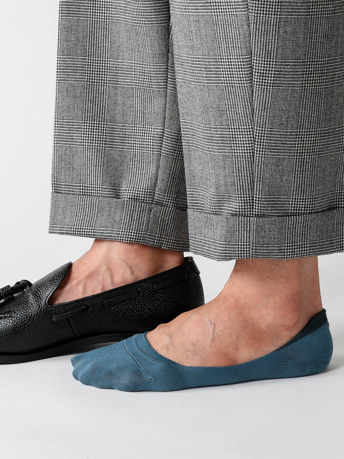 【Tabio MEN】GOODFOOT/超浅履き 脱げにくいカバーソックス(27.0～29.0cm) - スモークブルー