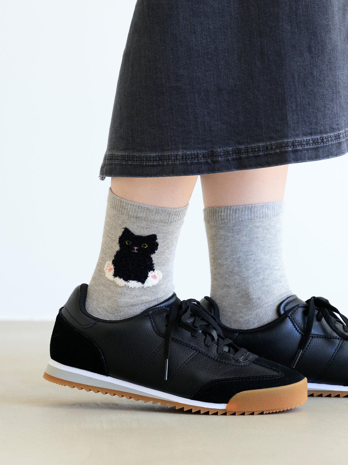 【3足1,485円】もふもふ靴下猫ショートソックス - グレー