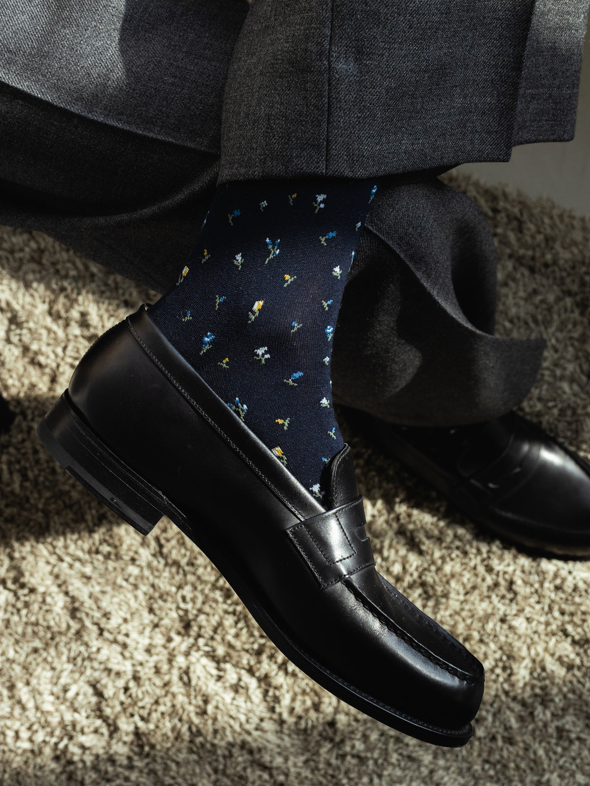 【Tabio MEN】ピマコットンブレンド小花柄ソックス - ダークネイビー