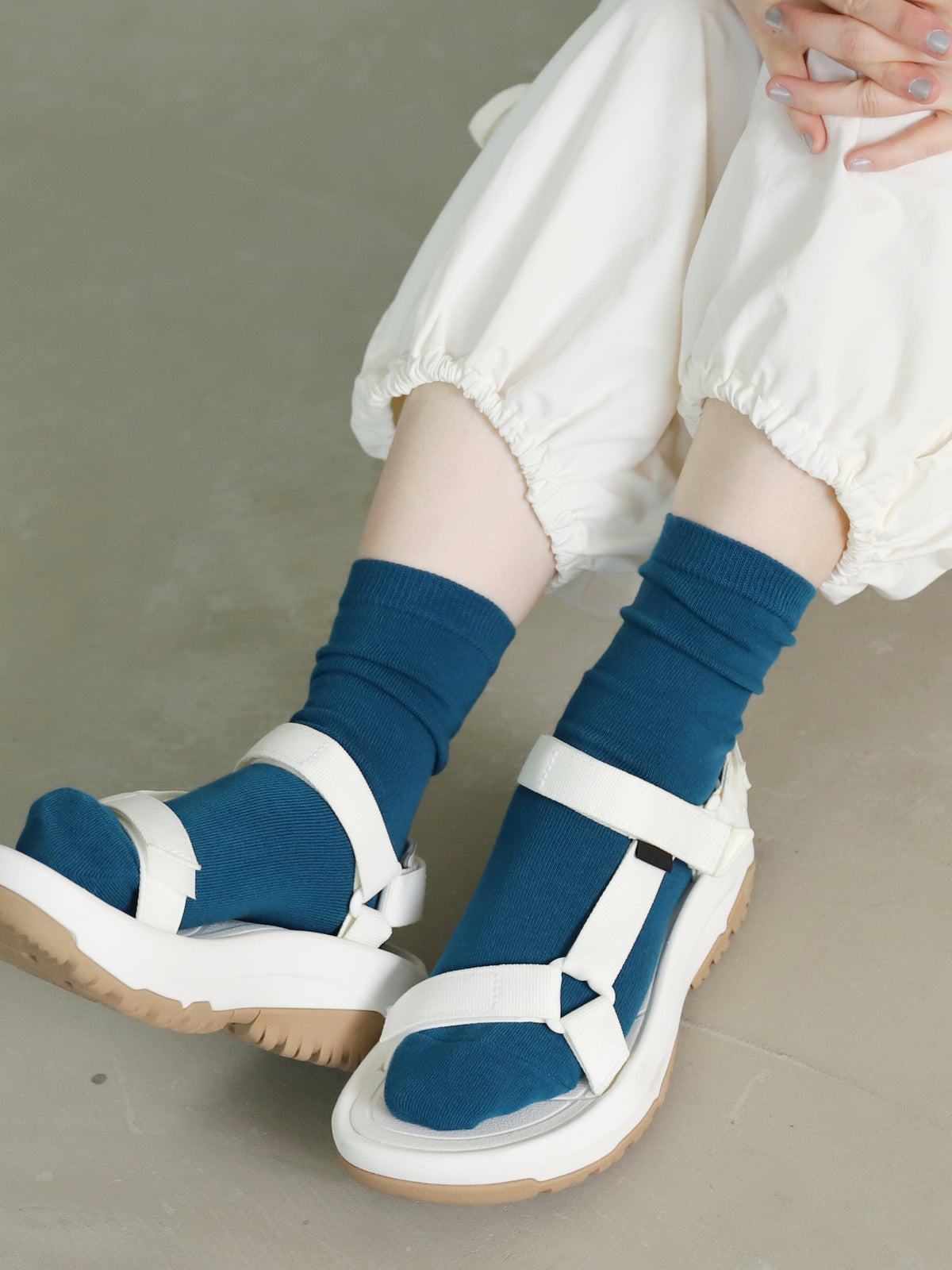 【WEB限定40色】オールシーズン履けるカラフルソックス - ターコイズブルー